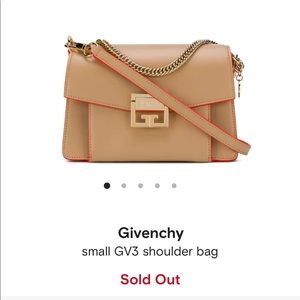 Givenchy GV3 small bag in beige camel